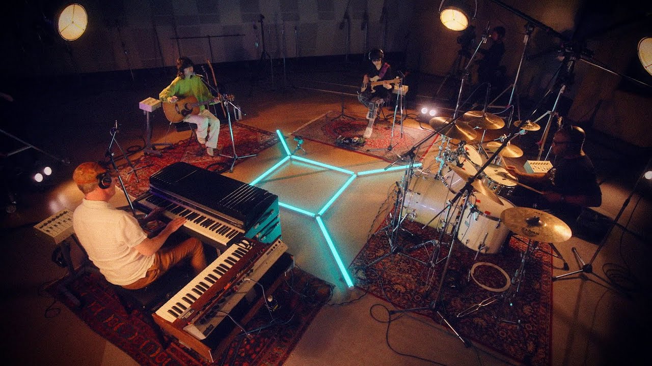 琥珀色の素肌 _tonun Studio Live Session with Derrick McKenzie & Matt Johnson from Jamiroquai ジャケット写真